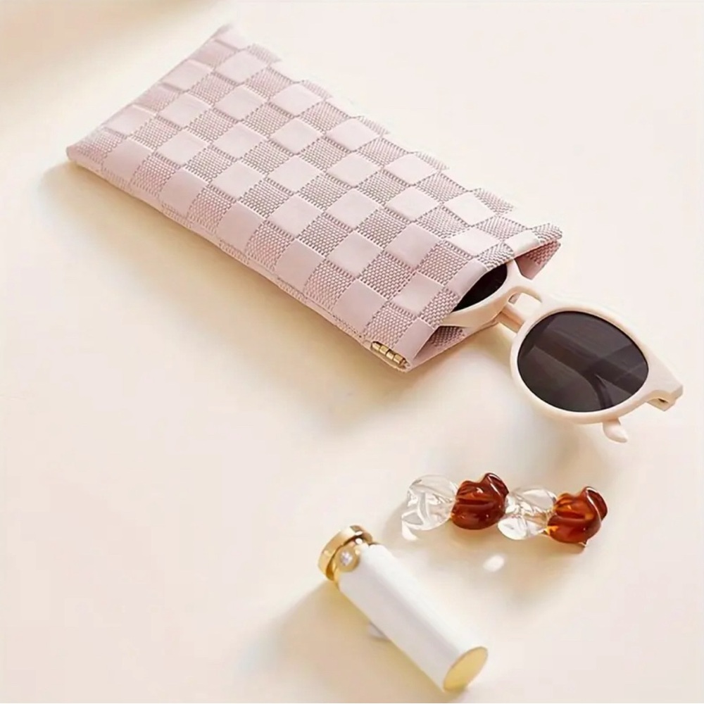 PU Leather Glasses Pouch- Lightweight Glasses Holder